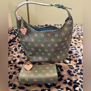 Small Retro Dooney&Bourke shoulder bag set